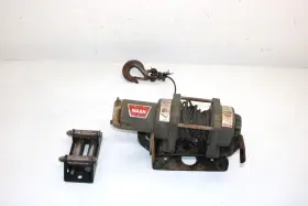 705000185 BOMBARDIER Winch Mount Set 650 Quest