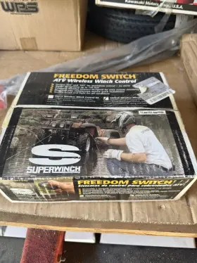 22705-06202 SUPERWINCH Switch Wireless Winch Controller