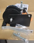 Dutton-lainson Wg2000 Worm Gear Winch. Fixed Price $85.00.